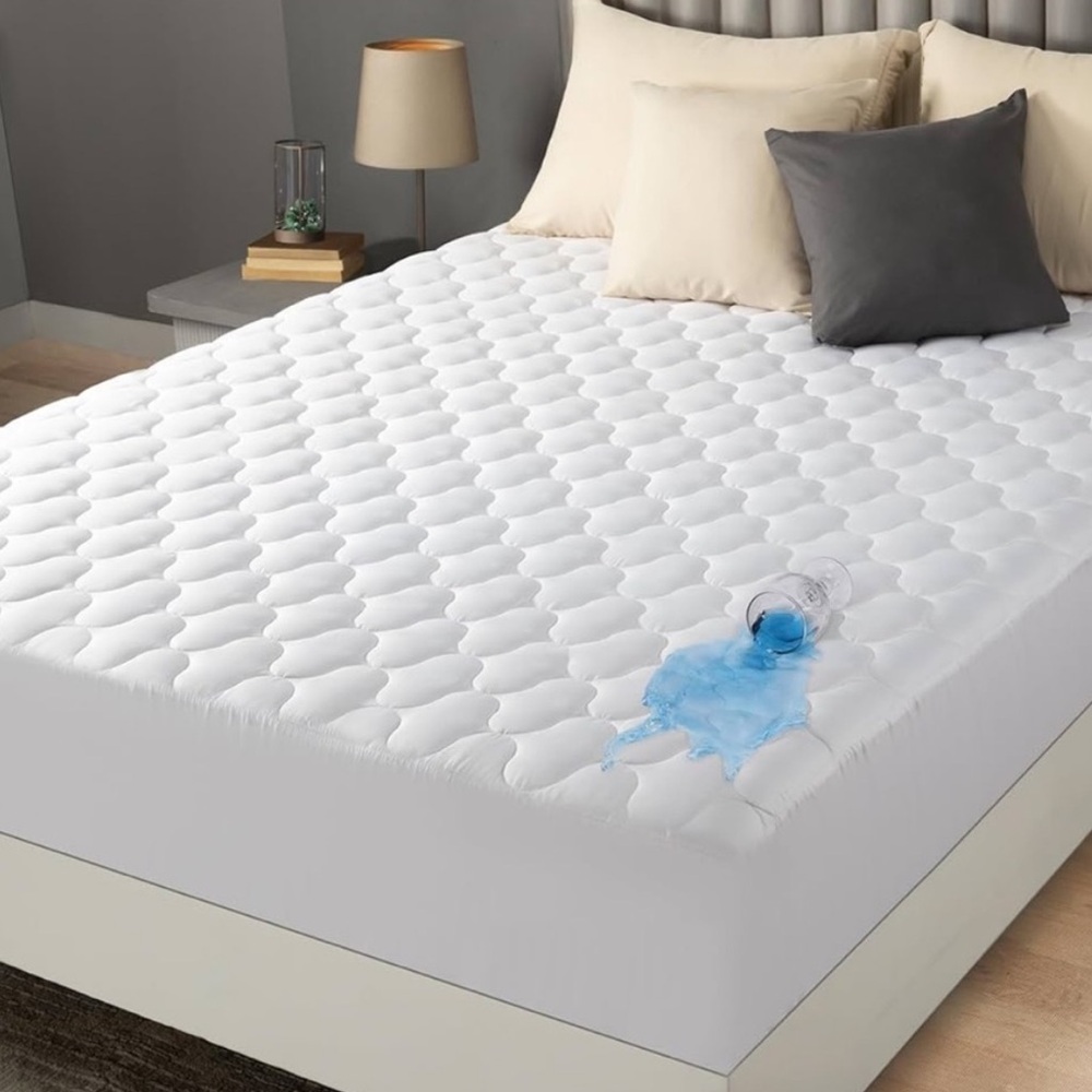 Waterproof White Mattress Protector